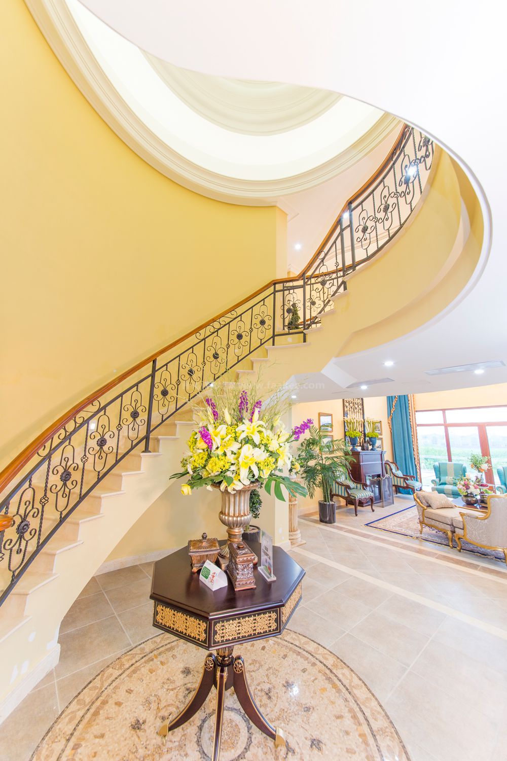 铂丽湾别墅DC户型样板间-楼梯