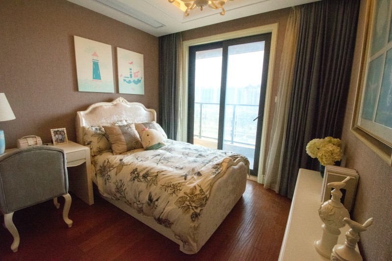 凤凰悦海样板间实景图6