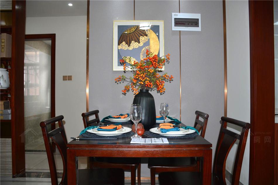 四季康城五期—山海一品居样板间