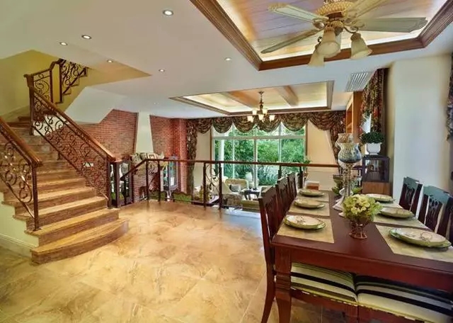 长信半岛美庐样板间