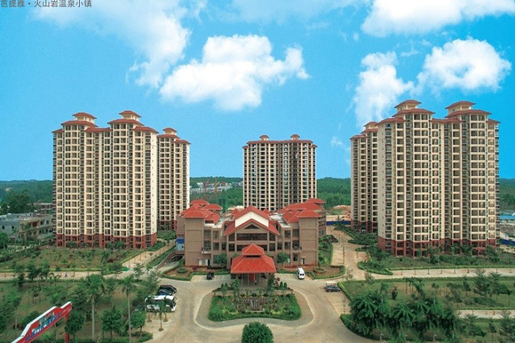 芭提雅火山岩温泉小镇